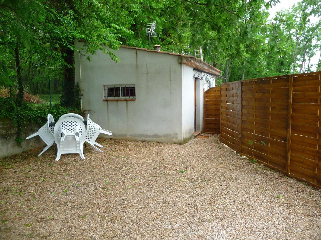 Mas Des Sentes Petit T1 Apartment น็องส์-เลส์-แป็งส์ ภายนอก รูปภาพ