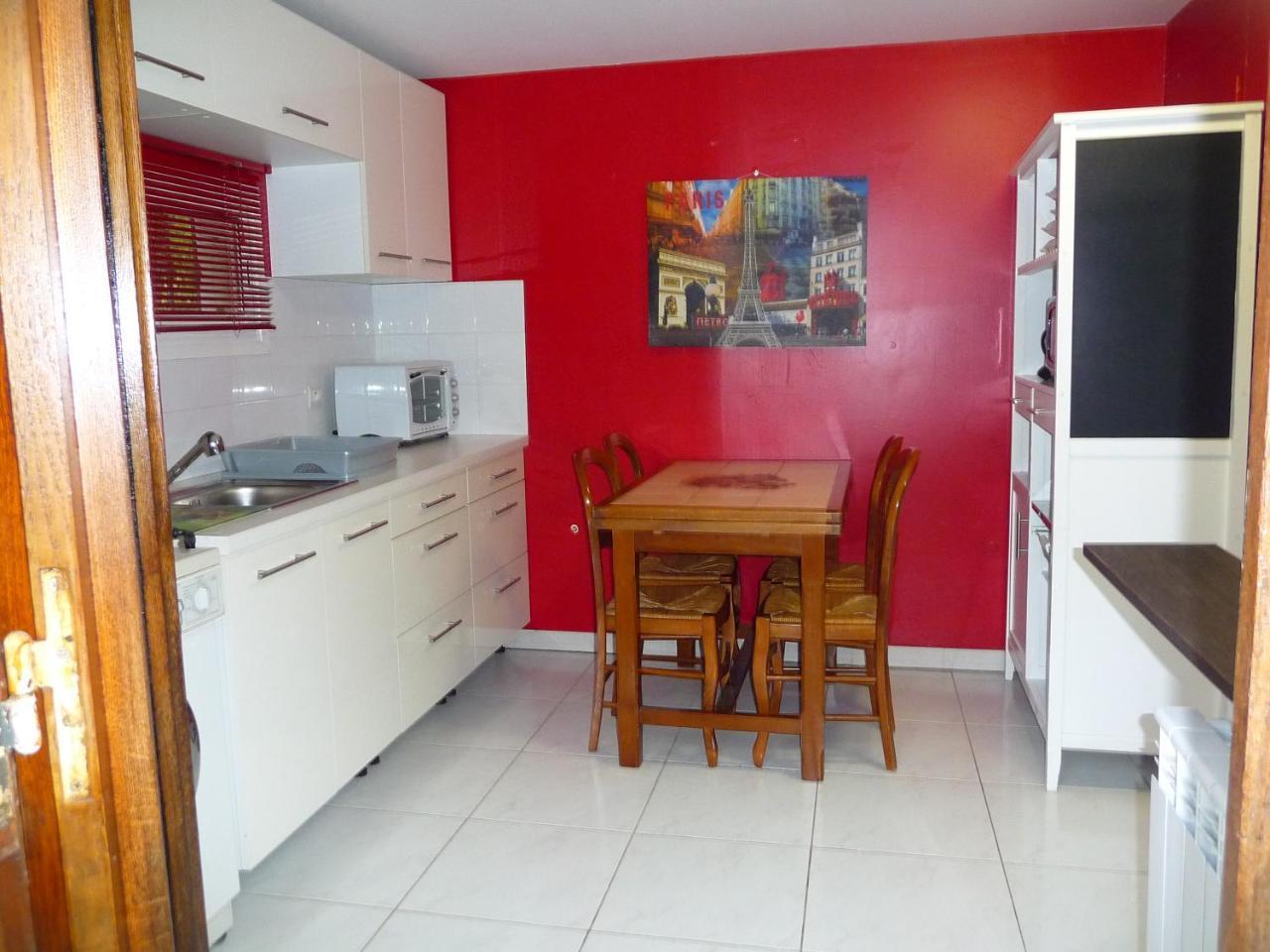 Mas Des Sentes Petit T1 Apartment น็องส์-เลส์-แป็งส์ ภายนอก รูปภาพ