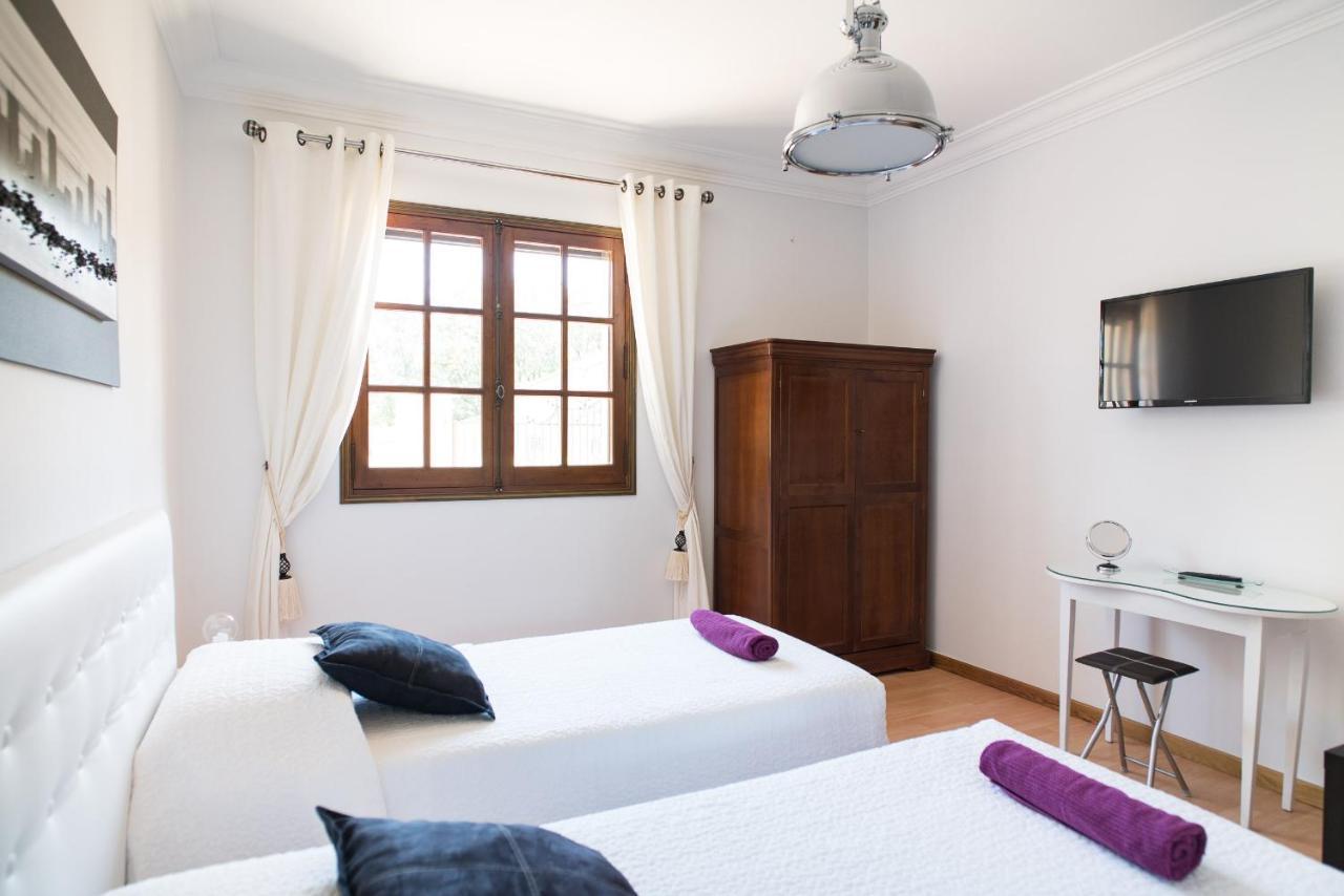 Mas Des Sentes Petit T1 Apartment น็องส์-เลส์-แป็งส์ ภายนอก รูปภาพ