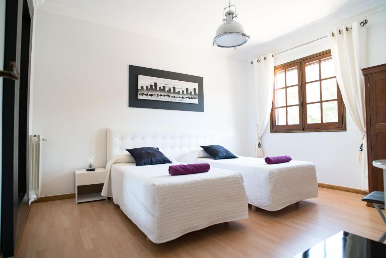 Mas Des Sentes Petit T1 Apartment น็องส์-เลส์-แป็งส์ ภายนอก รูปภาพ