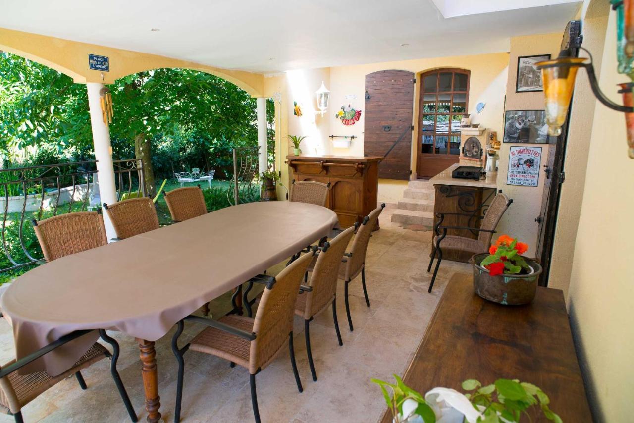 Mas Des Sentes Petit T1 Apartment น็องส์-เลส์-แป็งส์ ภายนอก รูปภาพ